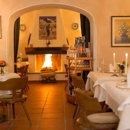 Der Erlhof Restaurant & Целль-ам-Зе