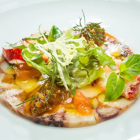 Der Erlhof Restaurant & Отель