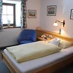 Der Erlhof Restaurant & Landhotel