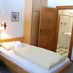 Ξενοδοχείο Der Erlhof Restaurant & Landhotel 3*