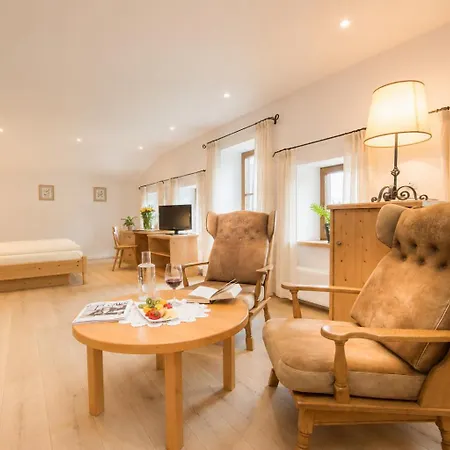 Der Erlhof Restaurant & 3* Целль-ам-Зеє