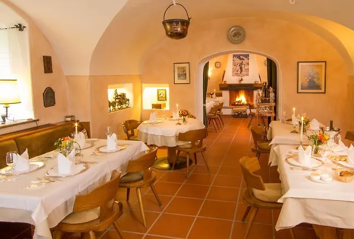 Der Erlhof Restaurant & Landhotel Ξενοδοχείο