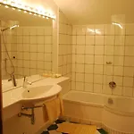 Der Erlhof Restaurant & Hotel 3*